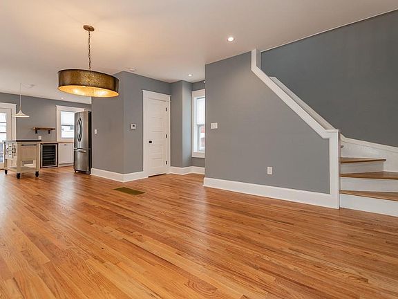 3rd image of 12105 Wade Park Ave