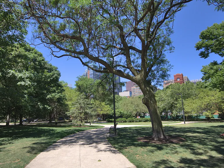 Dearborn Park - Neighborhood Amenity