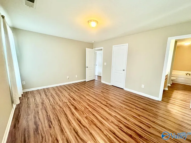 142 Vancouver Rd — Photo 9