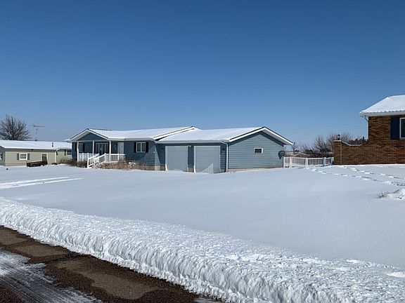 3rd image of 203 Sunny Dr