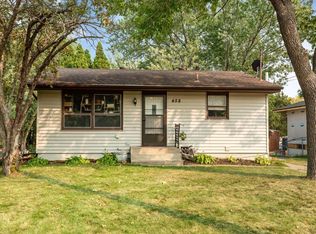 458 Perro Creek Dr, Bayport, MN 55003