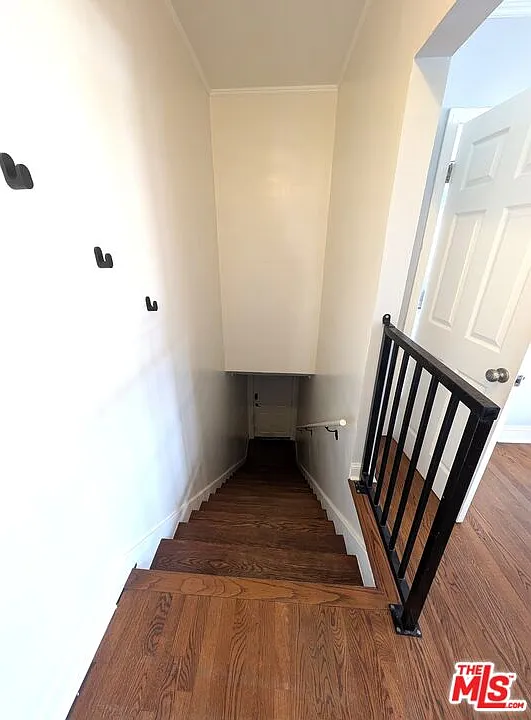 4 bed, 2.0 bath, 4636 sqft, $4,100 — Photo 2