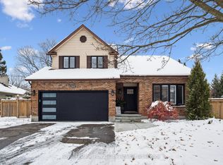 4 Gryphon Pl, Guelph, ON N1G 4L7