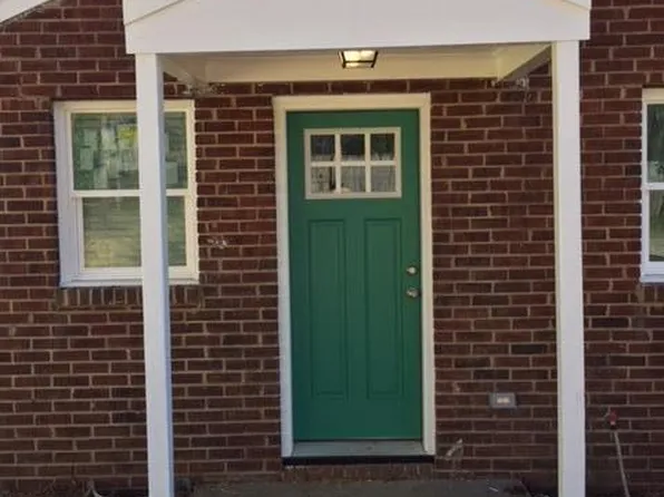 2218 Rozzelles Ferry Rd, Charlotte, NC 28208