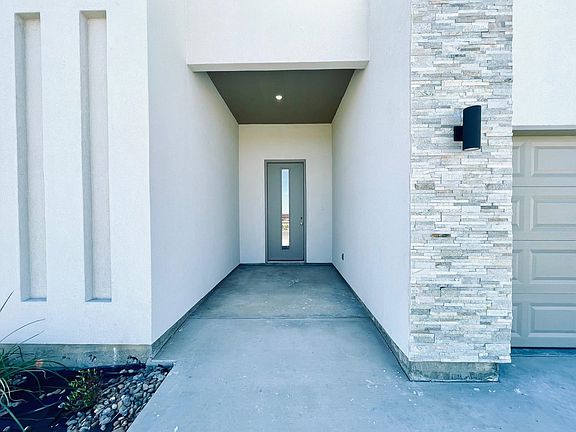 3rd image of 1410 El Caporal Dr