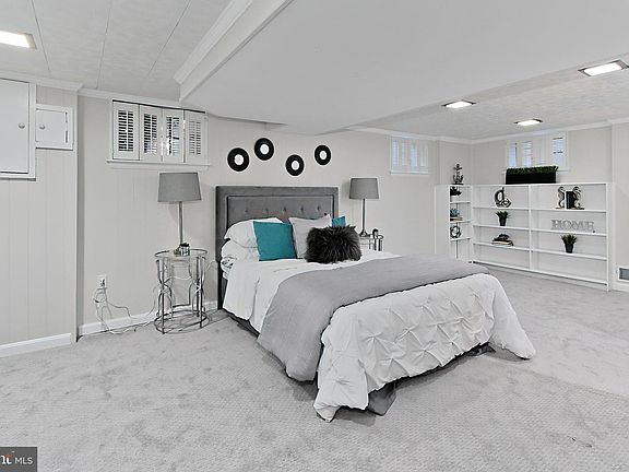 5th image of 2317 N Early St