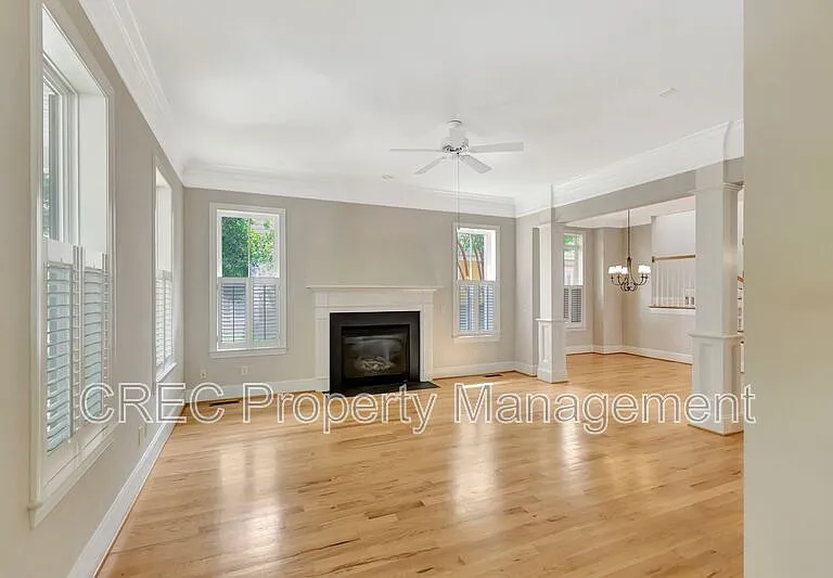1705 Doldridge St — Photo 7