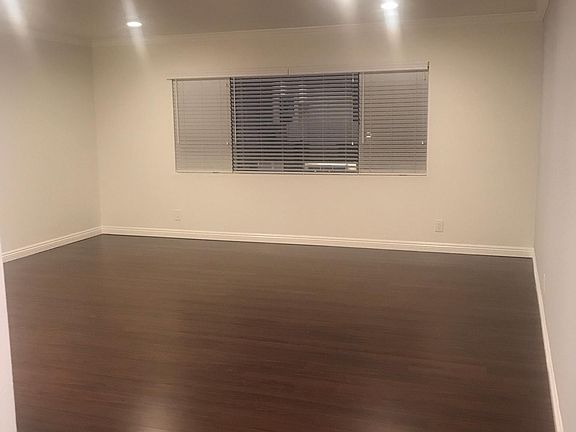 5th image of 614 E Verdugo Ave APT 109
