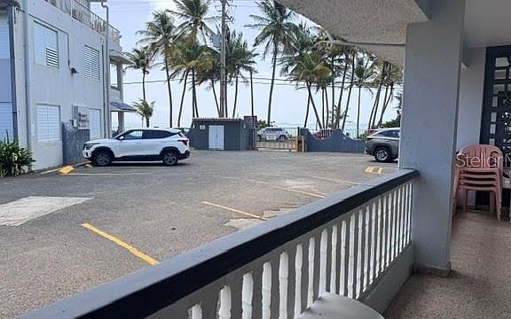 2nd image of Playa Azul Ocean Dr #748