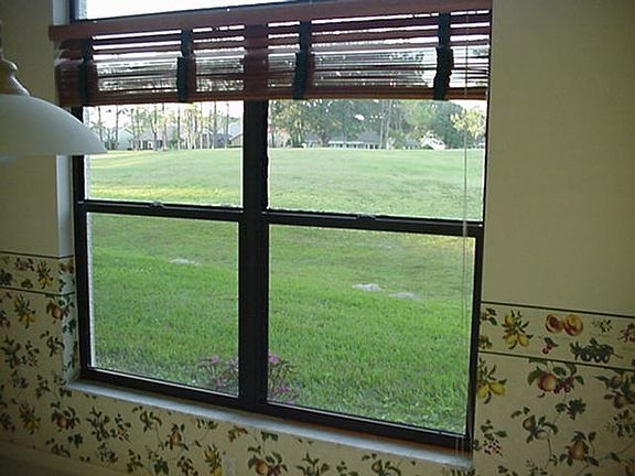 5th image of 9721 Woodhollow Ct #1