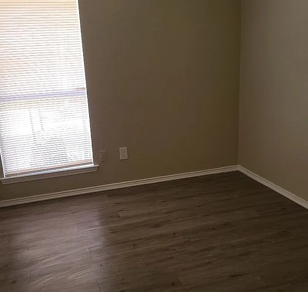 8517 Gatlinburg Dr — Photo 2