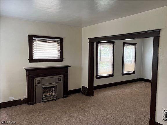 3rd image of 1489 Newman Ave