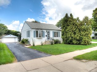 917 S 119th St, West Allis, WI 53214