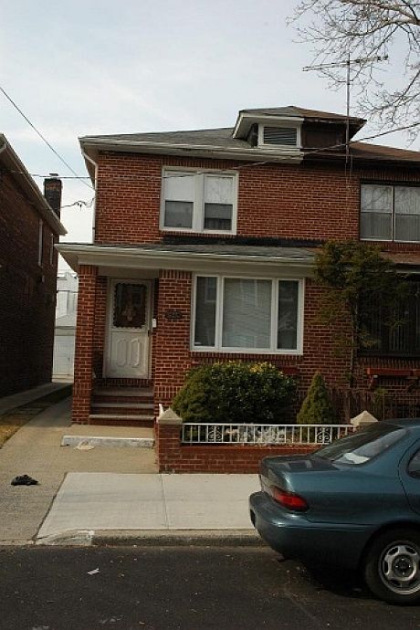 1st image of 1568 E 38th St