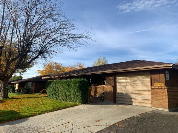 906 S 41st Ave APT A, Yakima, WA 98908