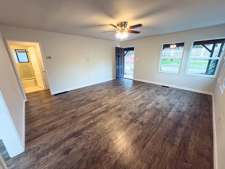 6488 Alta Gracia Dr — Photo 9