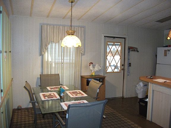 3rd image of 232 Holly Dr