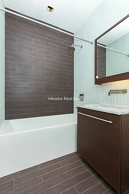 Rented by Mirador Real Estate | media 22