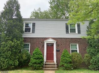 2277 Whittier St, Rahway, NJ 07065