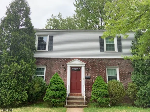 2277 Whittier St, Rahway City, NJ 07065