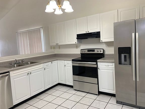 5th image of 1413 Bridle Creek Blvd