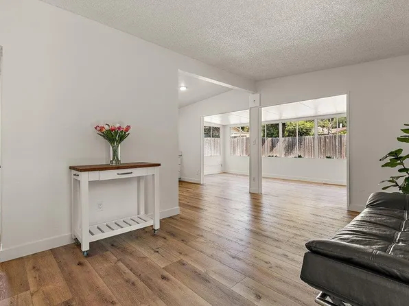 5633 Kenneth Ave, Carmichael, CA 95608