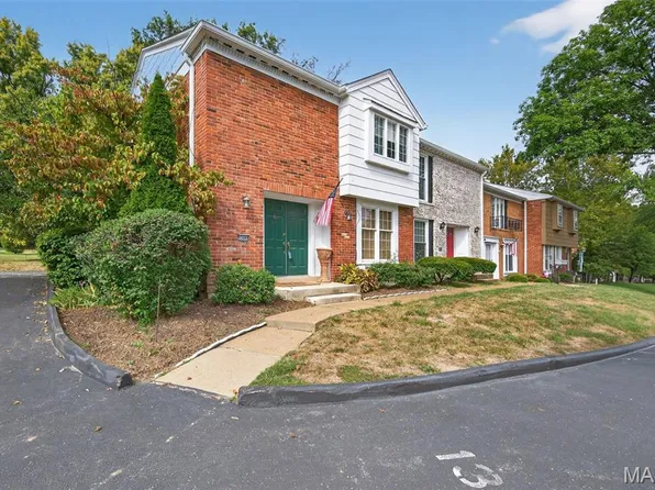 13449 Manorlac Dr, Saint Louis, MO 63141