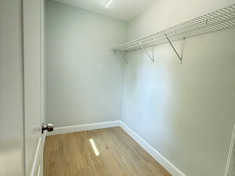 25356 Pinson Dr — Photo 8