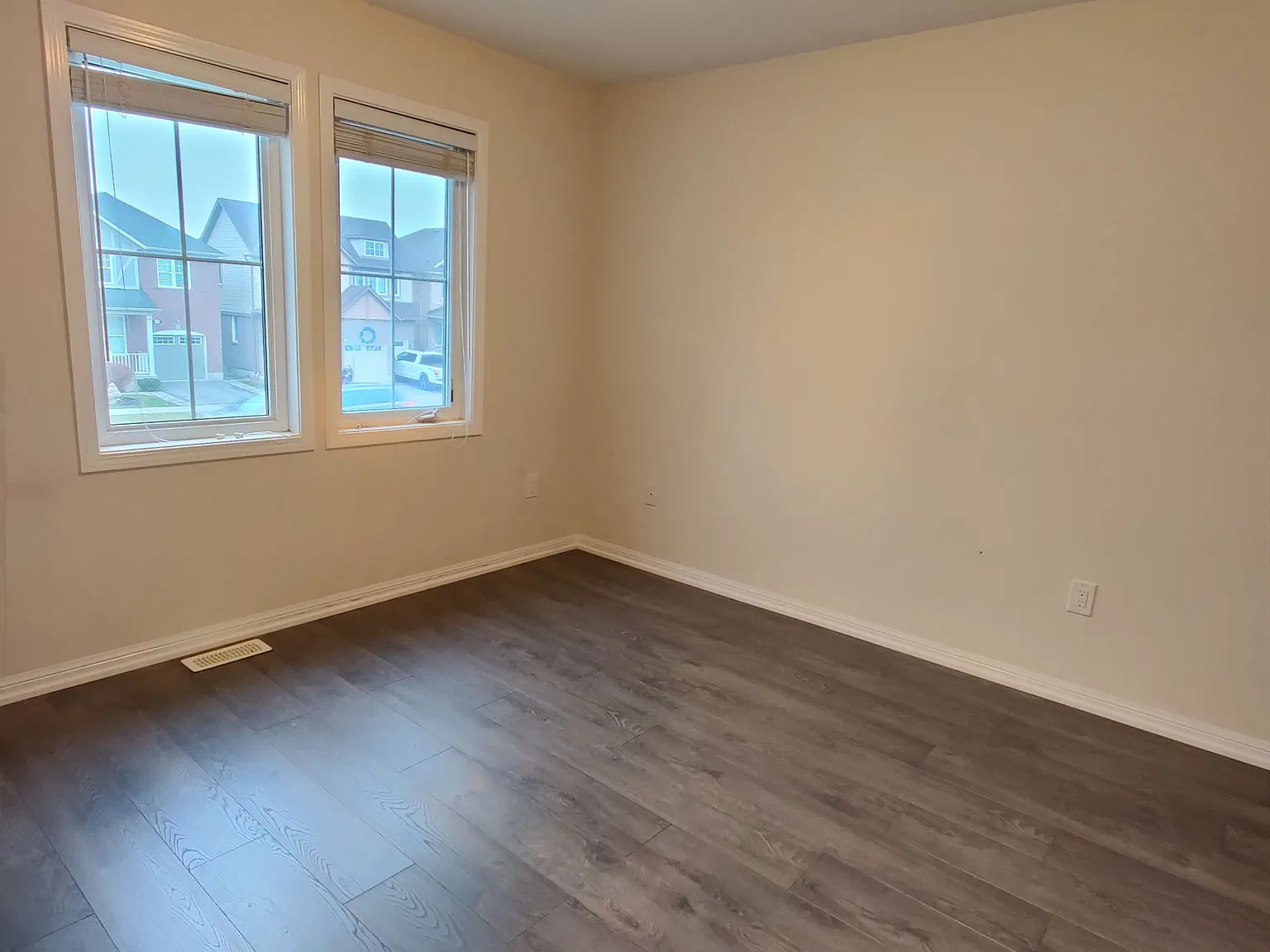 4 bed, $3,450 — Photo 2