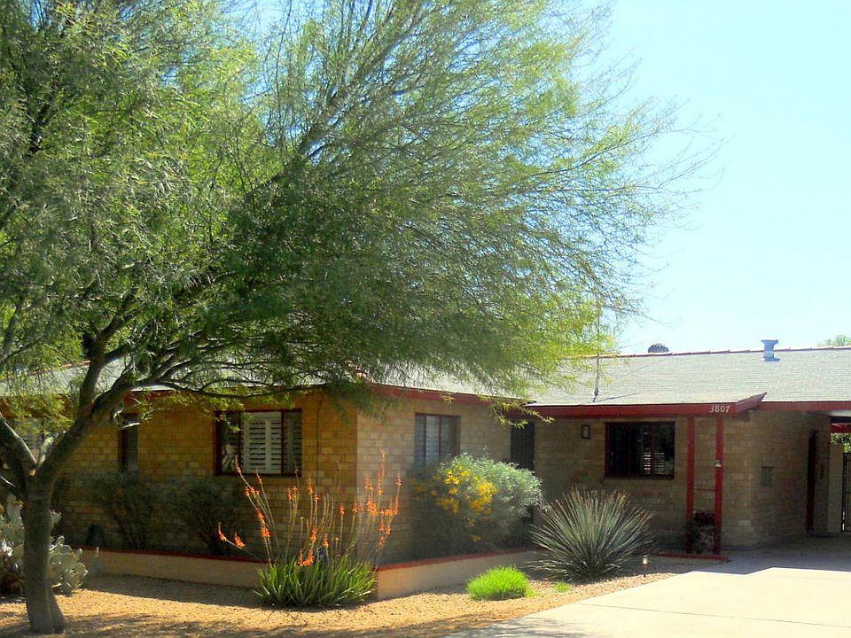 1st image of 3807 E Amelia Ave