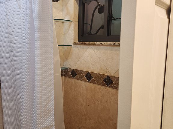 5th image of 6368 Robinson St
