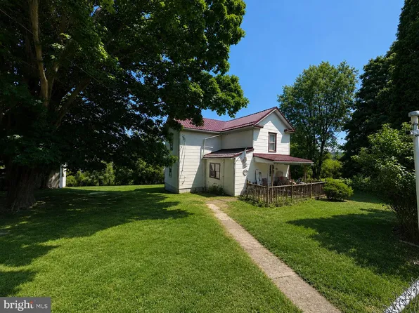 10619 Komatz Dr SW, Frostburg, MD 21532