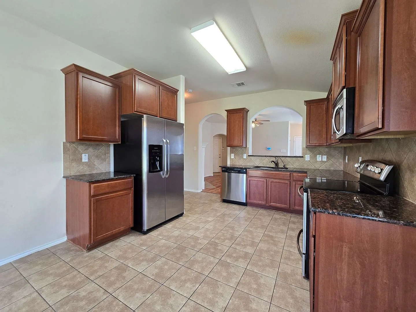 Coming Soon! Rent Reduction & Rent Special - Available Now! — Photo 3