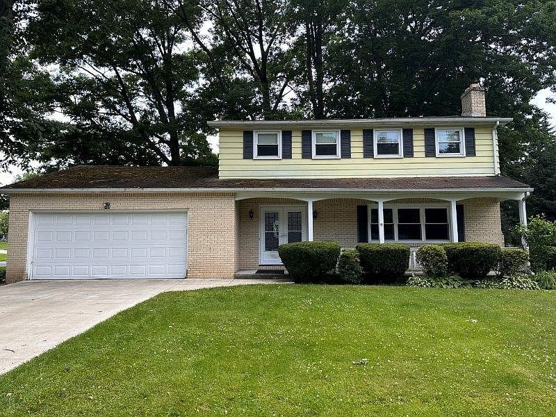 1st image of 2920 Loveland Ave
