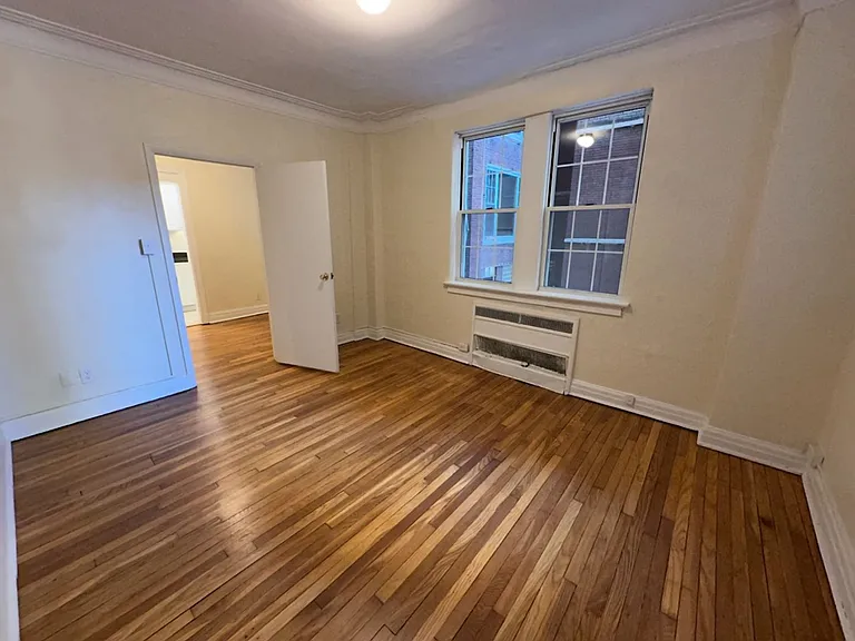 New King Edward Apartments — Photo 214
