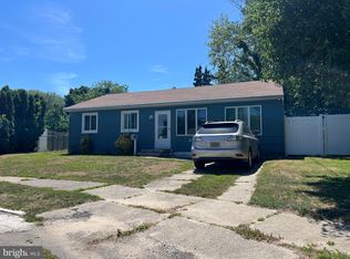 5 Linden Cir, Rio Grande, NJ 08242