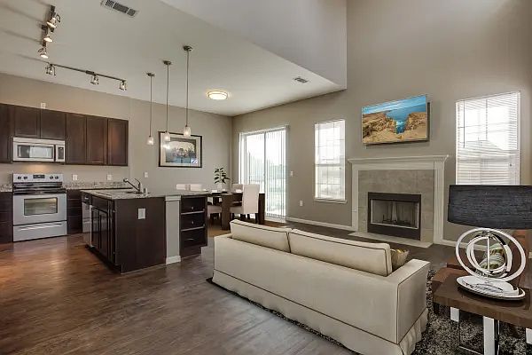 1st image of 2215 Reflection Pointe