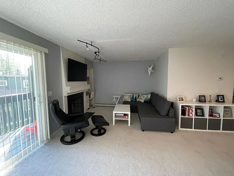 3561 Heartwood Pl — Photo 2