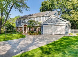 824 S Three Willow Ct, Palatine, IL