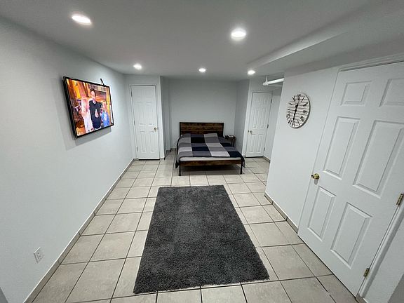 2nd image of 25-26 83rd St #Ll