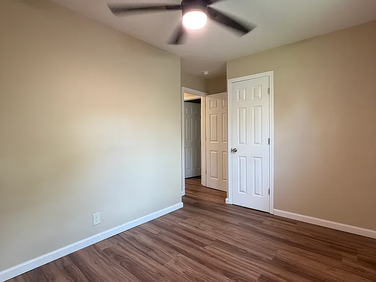2313 Brown St — Photo 15