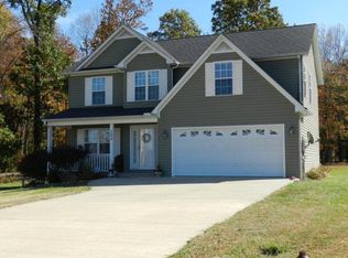 240 Kendallwood Dr, Gainesboro, TN 38562
