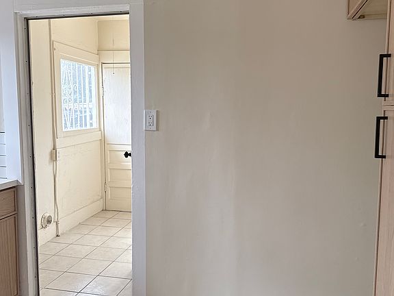 2nd image of 119 N Chester Ave #1/2