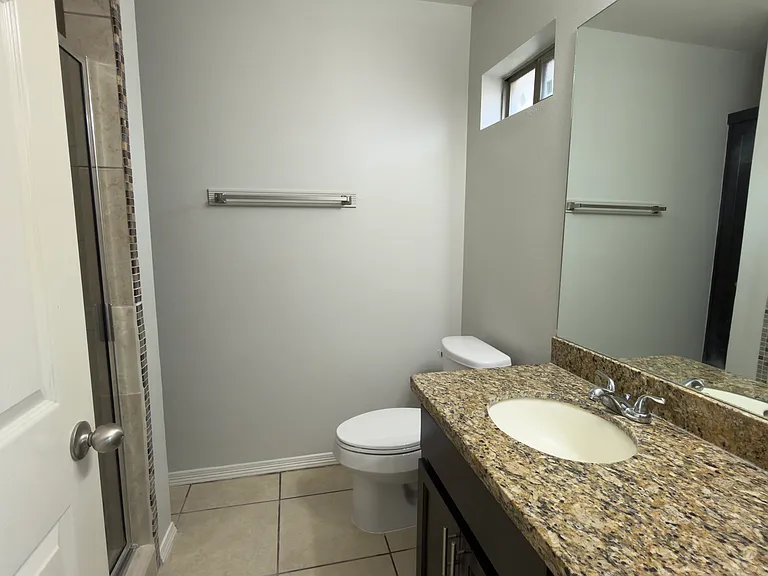 2324 W Stubbs St #3 — Photo 16