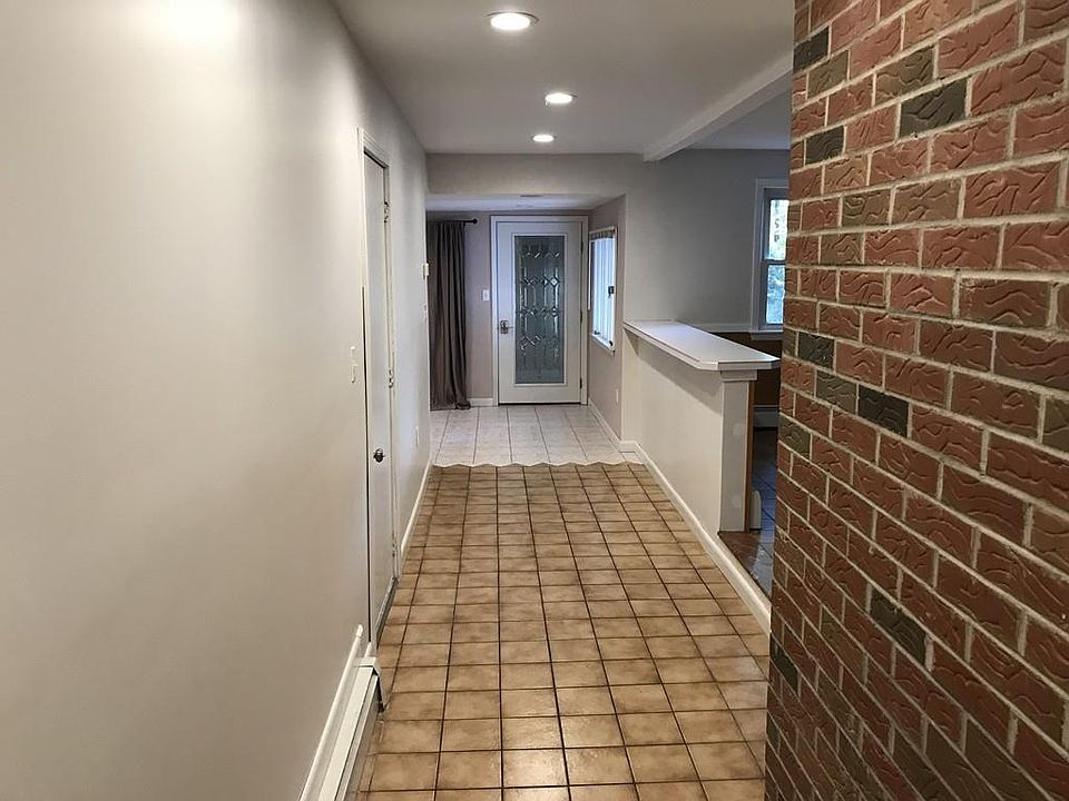 279 Maynard St, Feeding Hills, MA 01030 Zillow