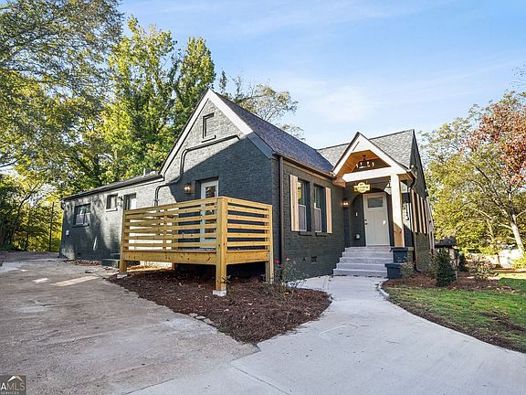 2nd image of 1580 Beecher St SW