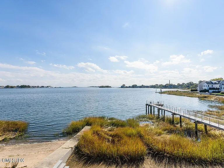 50 Shorefront Park — Photo 8