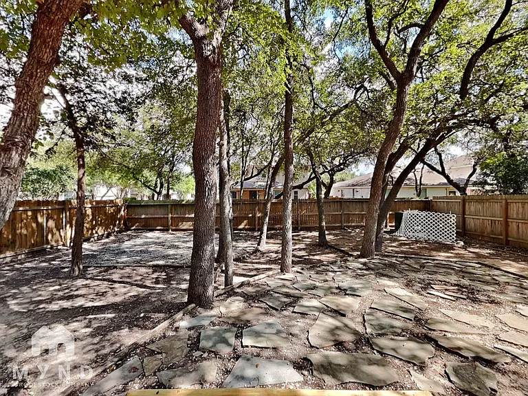 8606 Eagle Peak — Photo 23
