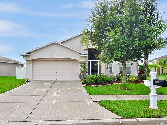 2nd image of 30920 Baclan Dr