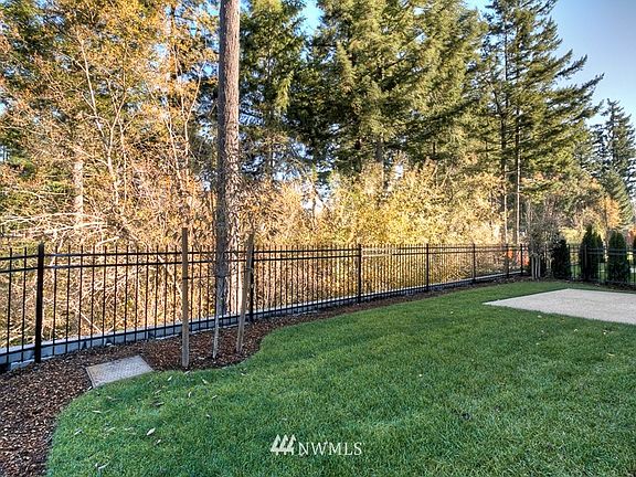 5th image of 4060 Cameron Lane NE